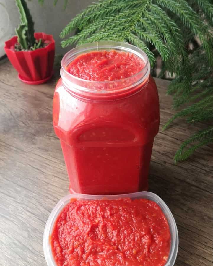 تصویر 2 از رب گوجه فرنگی رنگ پویش